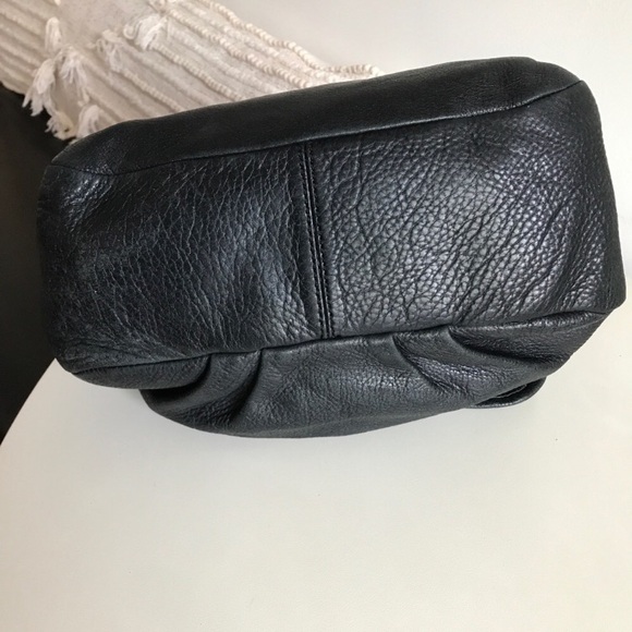 MARC BY MARC JACOBS WOMENS LIK UTIKA BLACK LEATHER HANDBAG - Picture 8 of 15